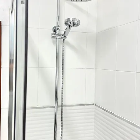 Claret - A 600 M De La Playa Gijón