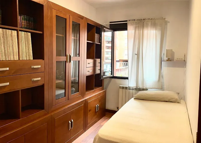 Claret - A 600 M De La Playa * Gijón